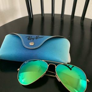 Ray-Ban Aviator Metal Green Mirror Sunglasses